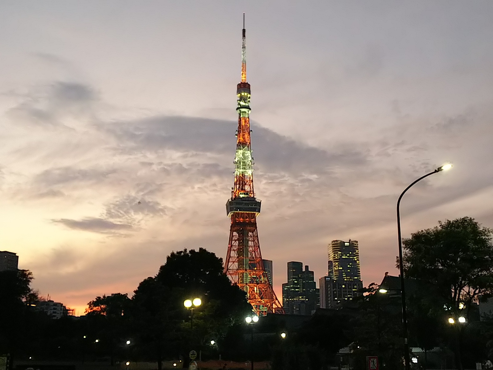東京タワーサンセットヨガ